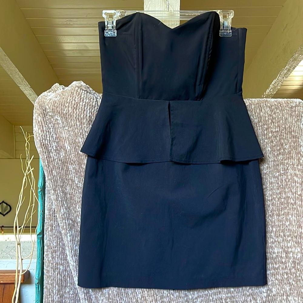 F21 | Peplum LBD